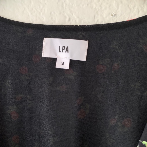 LPA Jumpsuit 76 Little Roses Black Floral - Picture 8 of 9